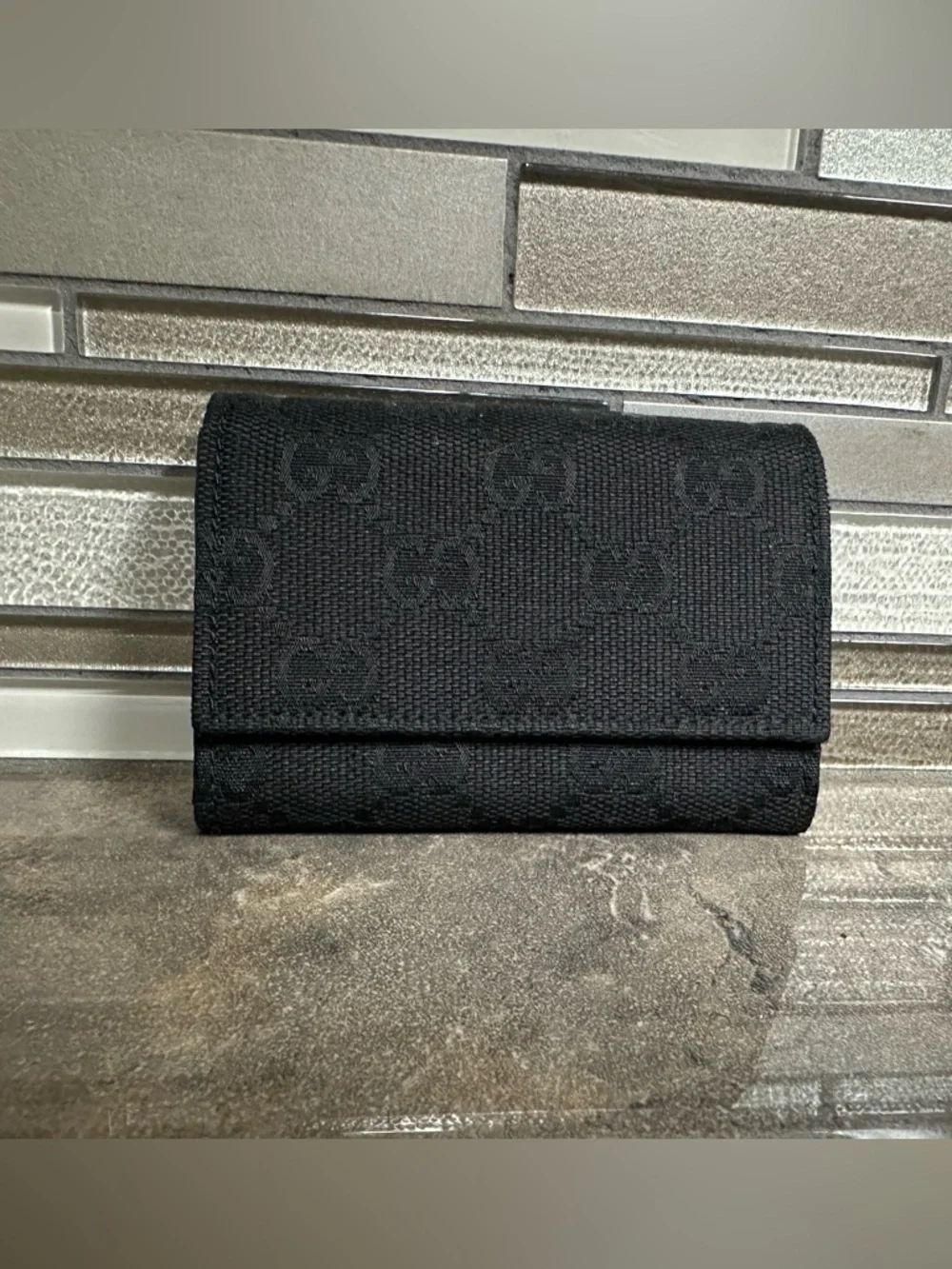 Gucci Black GG monogram canvas card holder - Picture 1 of 6